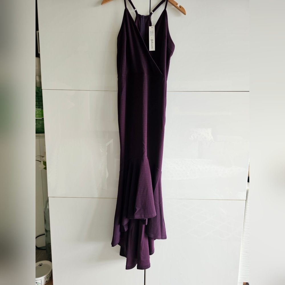 New V-Neck Cascade Backless Ruffle High-Low Gown - Picture 4 of 13